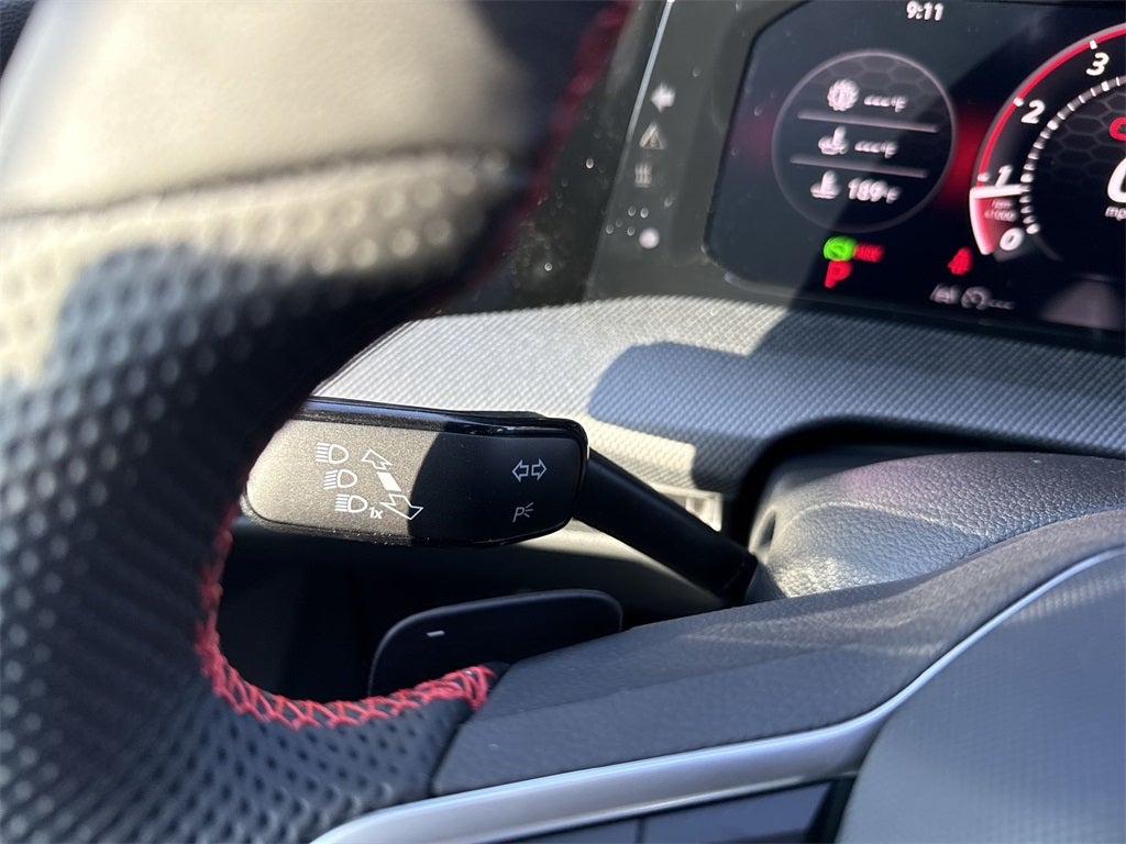 2025 Volkswagen Golf GTI 2.0T SE