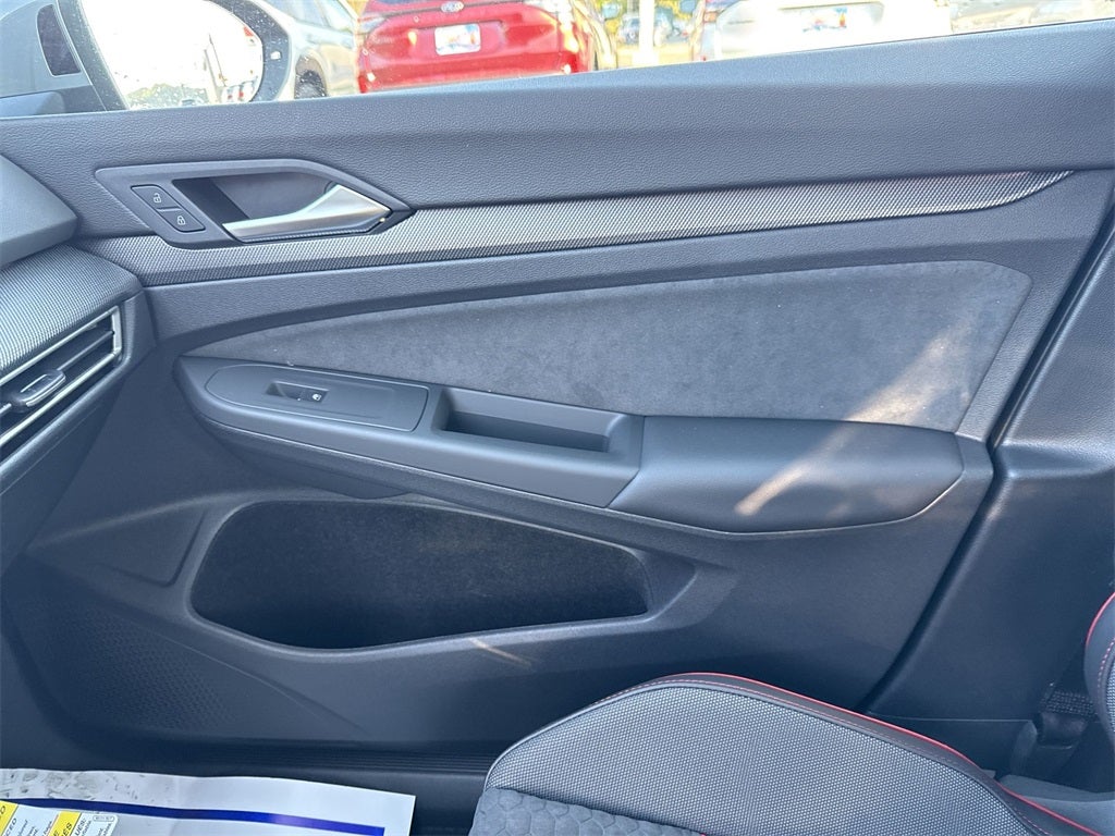 2025 Volkswagen Golf GTI 2.0T SE