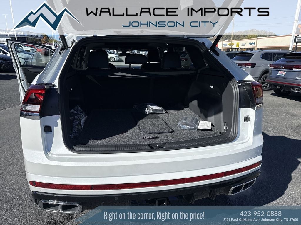2026 Volkswagen Atlas Cross Sport 2.0T SEL Premium R-Line