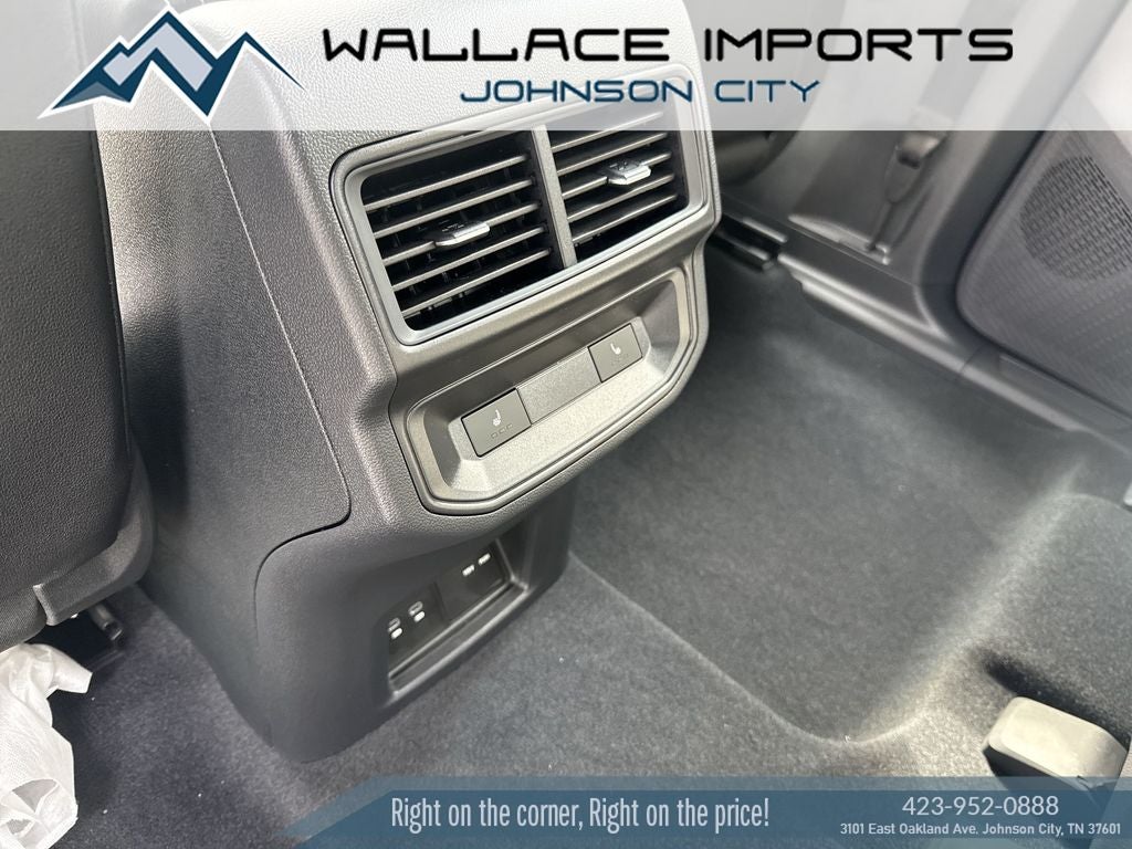 2026 Volkswagen Atlas Cross Sport SEL Premium R-Line
