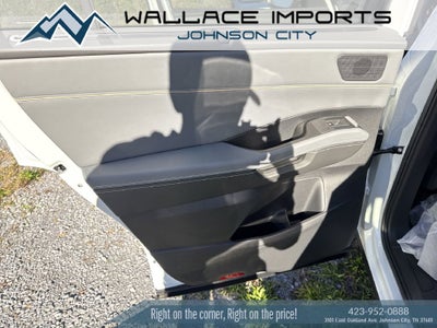 2027 Volkswagen Atlas 2.0T SE w/ Technology