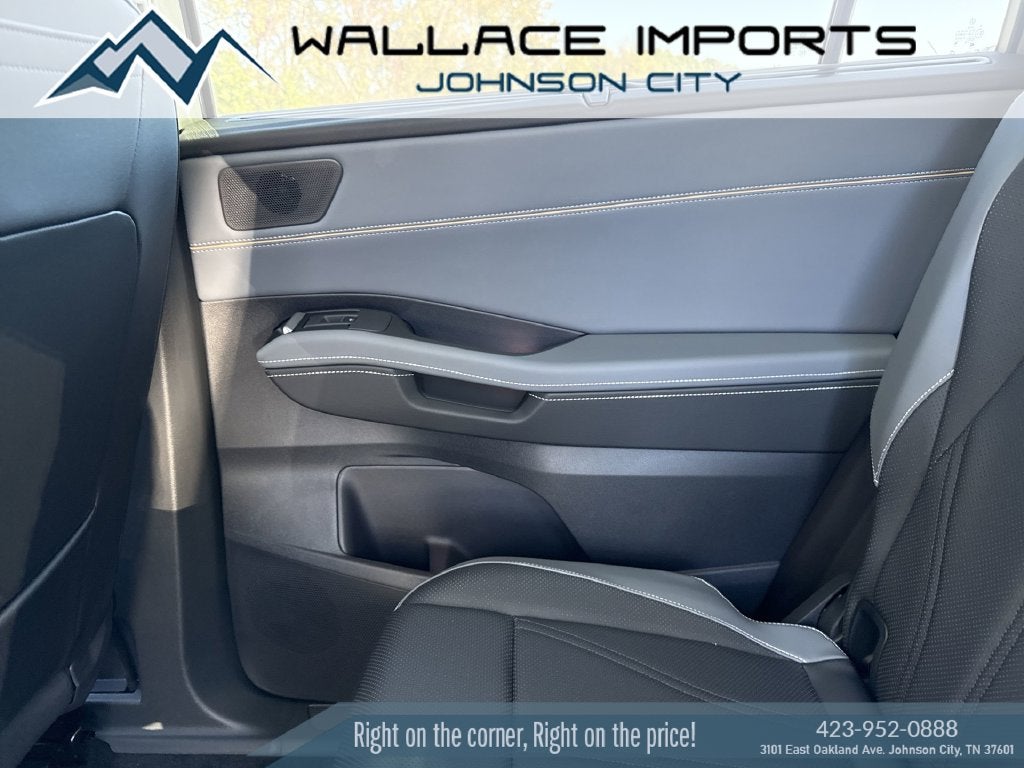 2027 Volkswagen Atlas 2.0T SE w/ Technology