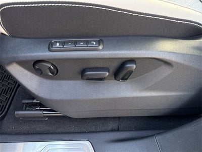 2025 Volkswagen Atlas Cross Sport 2.0T SEL Premium R-Line