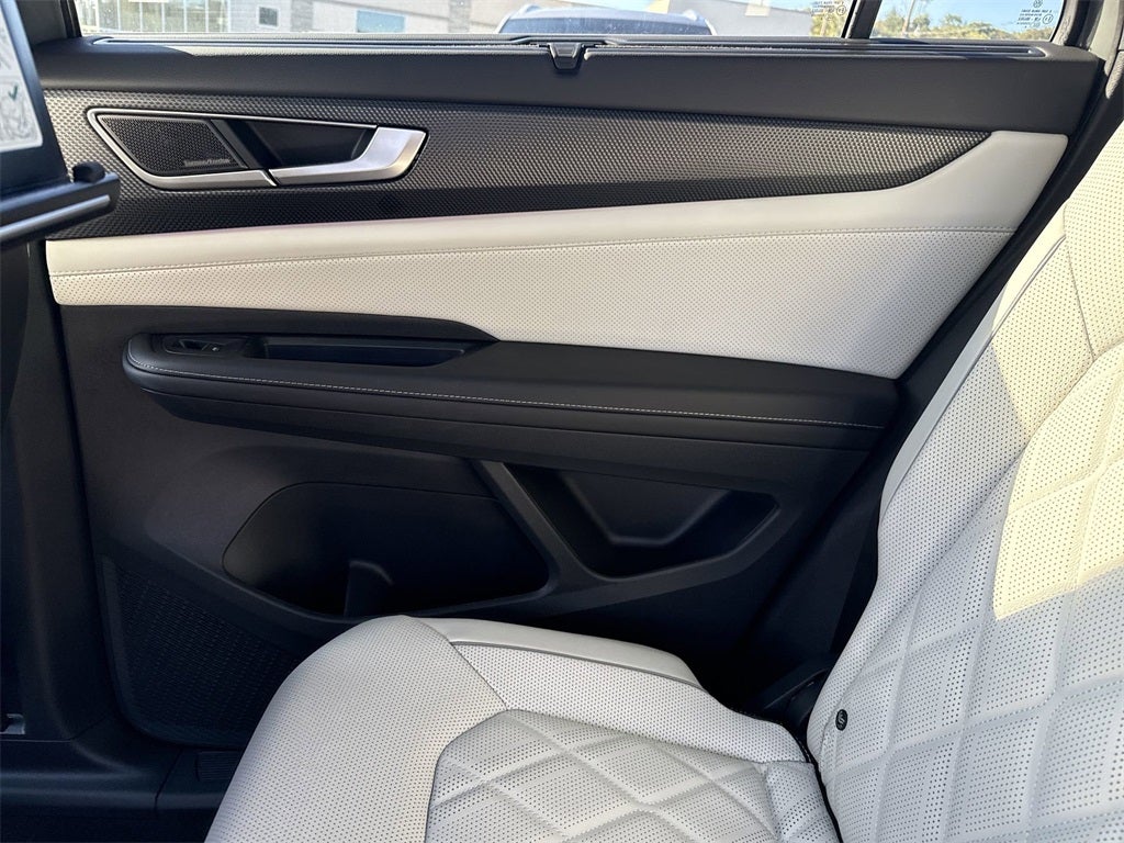 2025 Volkswagen Atlas Cross Sport 2.0T SEL Premium R-Line