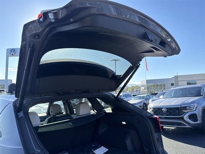 2025 Volkswagen Atlas Cross Sport 2.0T SEL Premium R-Line