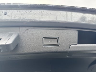 2025 Volkswagen Atlas Cross Sport 2.0T SEL Premium R-Line