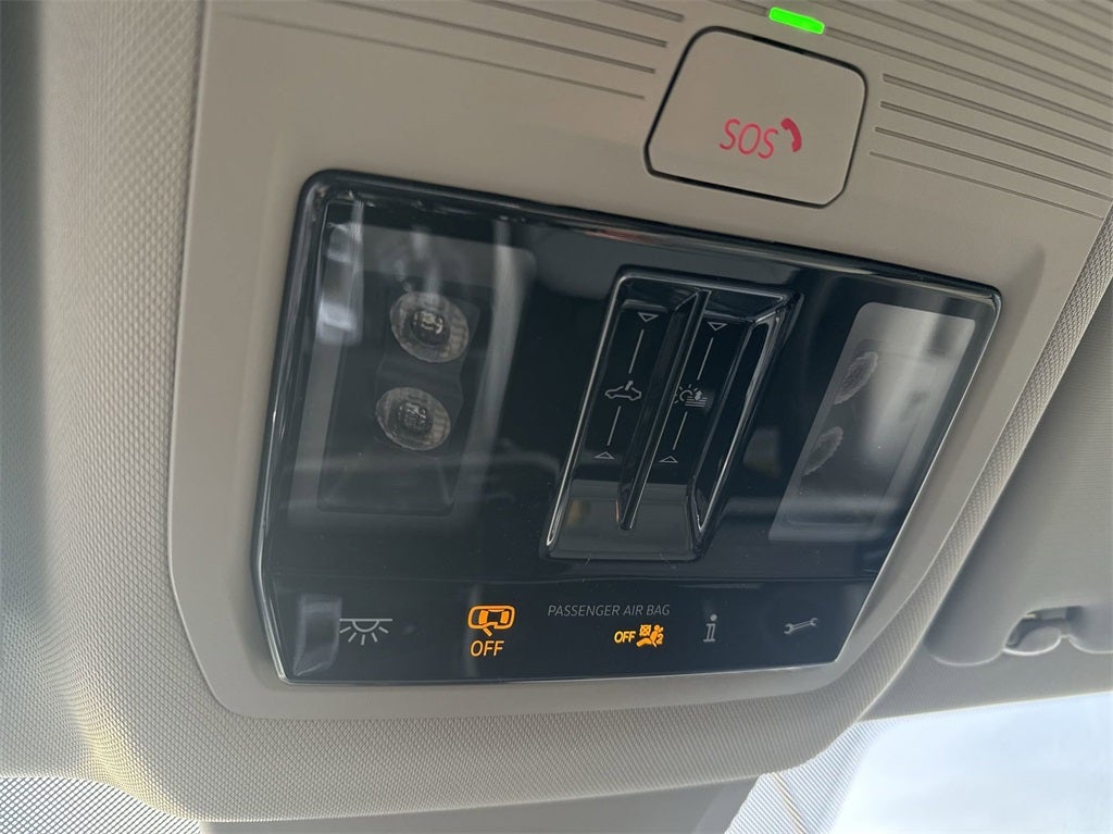 2025 Volkswagen Atlas 2.0T SEL Premium R-Line