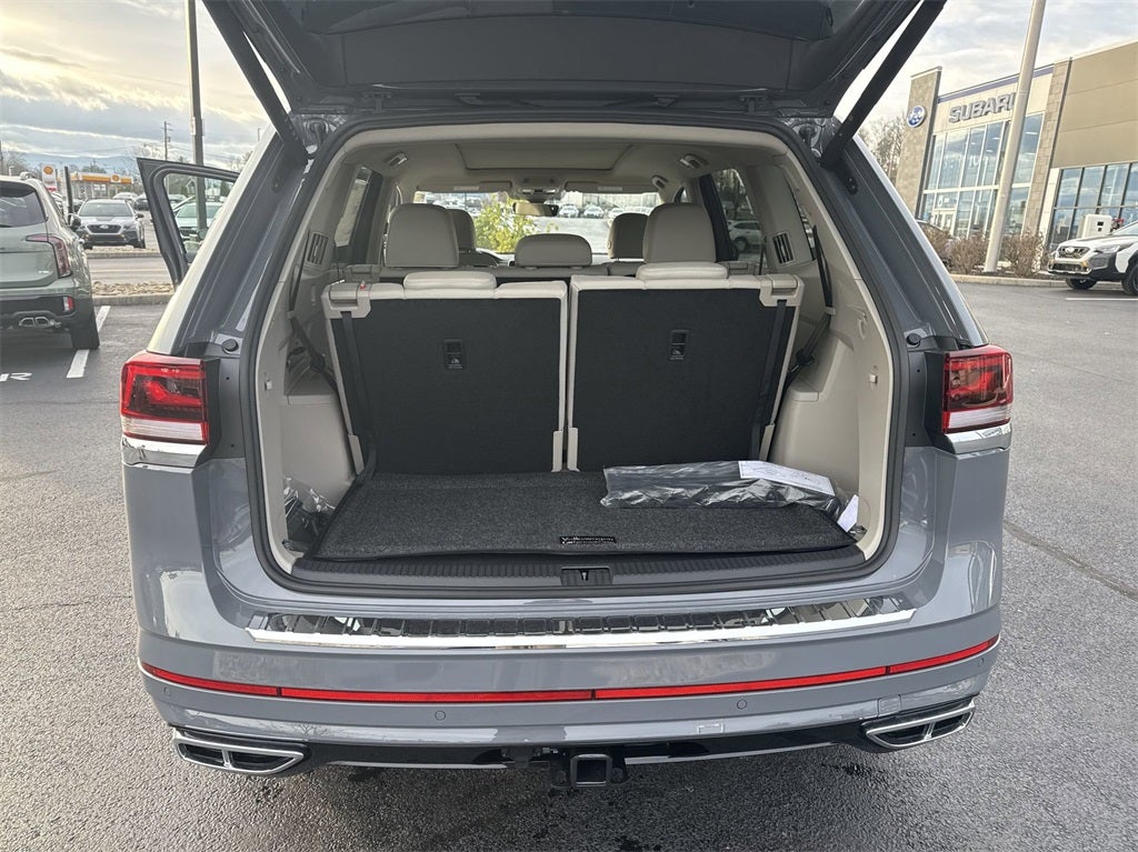 2025 Volkswagen Atlas 2.0T SEL Premium R-Line