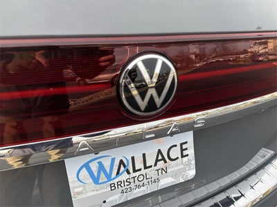 2025 Volkswagen Atlas 2.0T SEL Premium R-Line