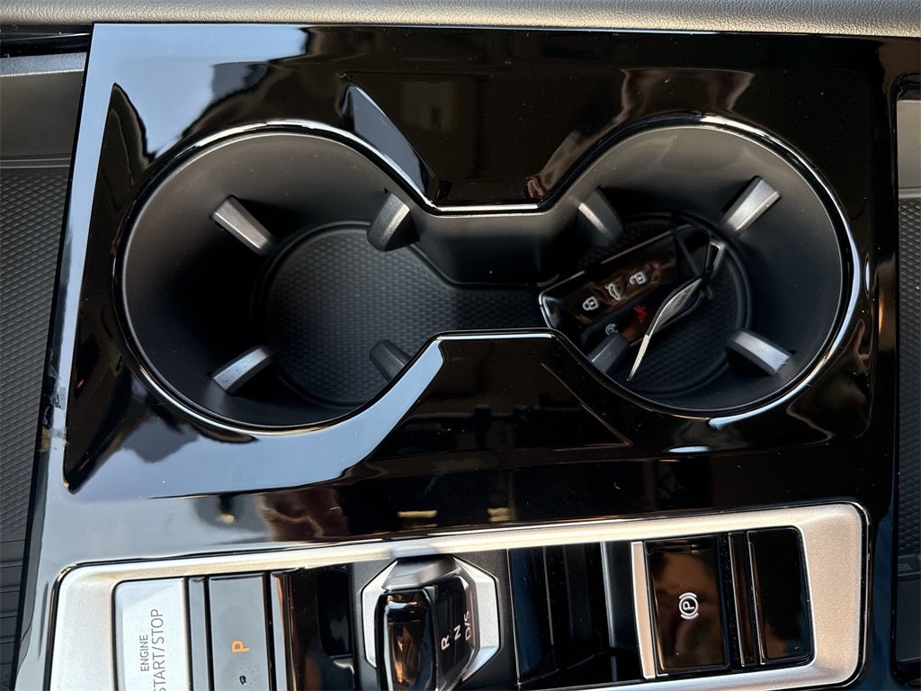 2026 Volkswagen Atlas 2.0T SE w/ Technology