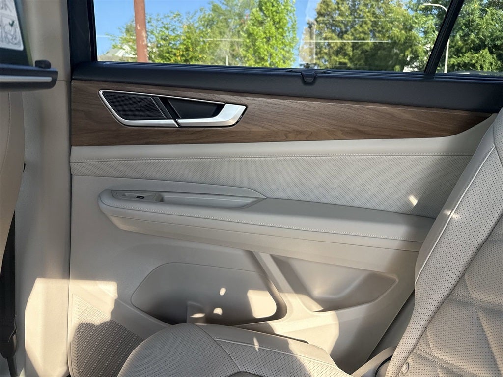 2026 Volkswagen Atlas 2.0T SE w/ Technology