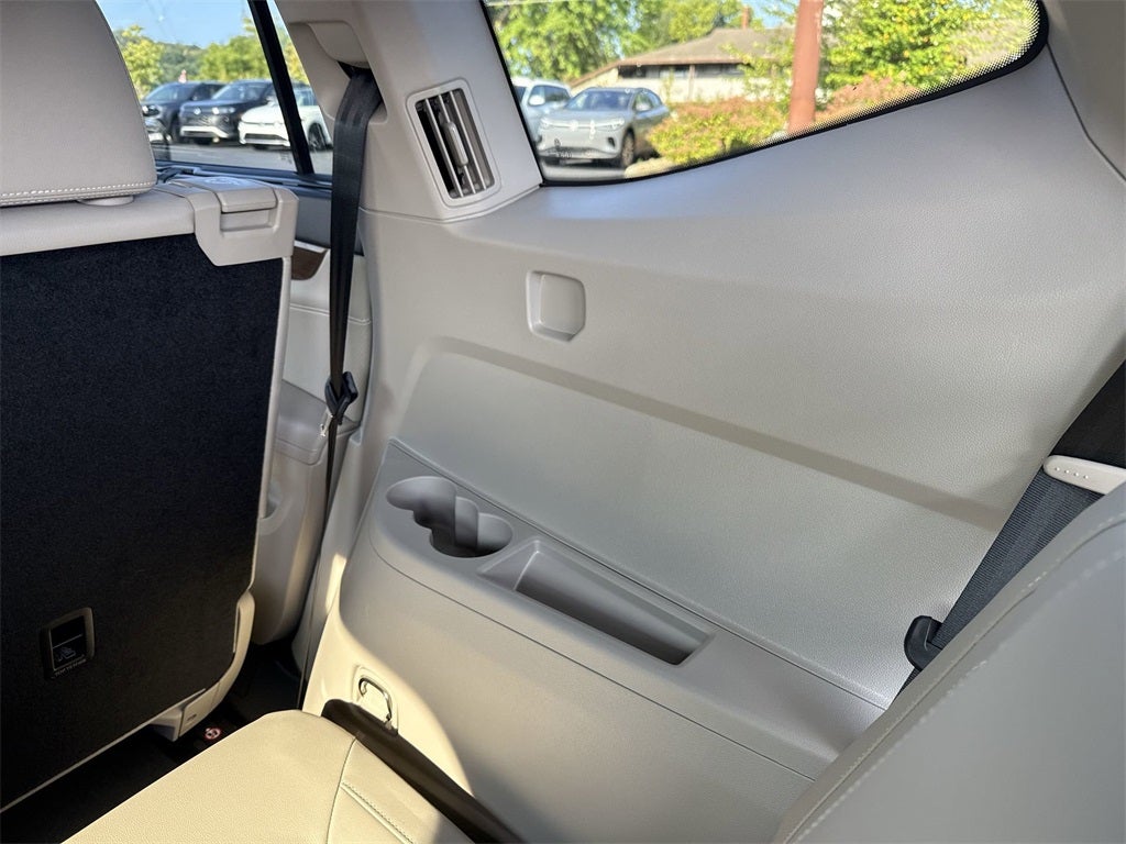 2026 Volkswagen Atlas 2.0T SE w/ Technology