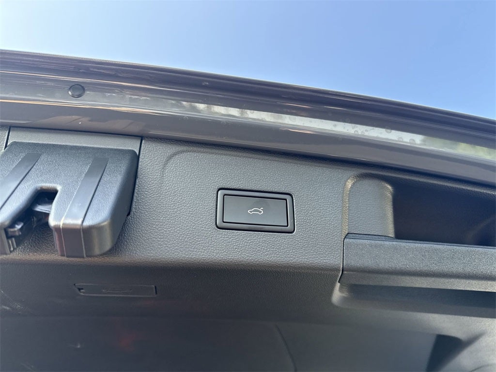 2026 Volkswagen Atlas 2.0T SE w/ Technology