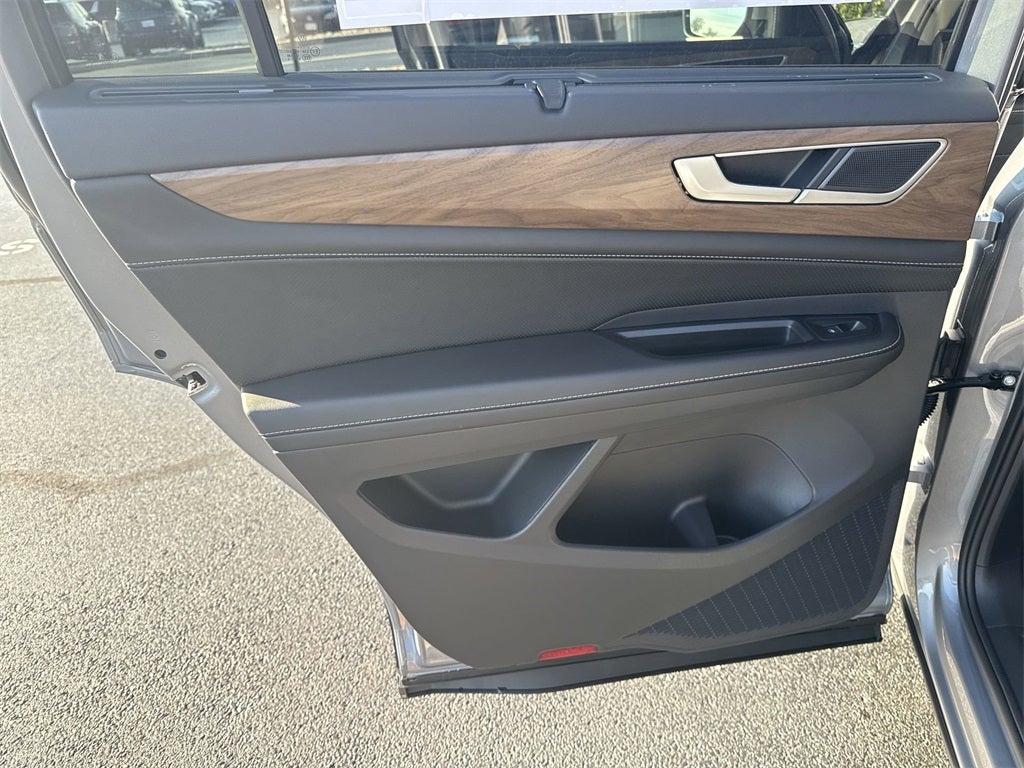 2026 Volkswagen Atlas 2.0T SE w/ Technology