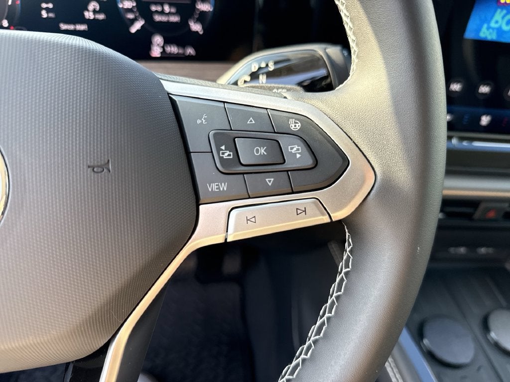 2027 Volkswagen Atlas SE w/Technology