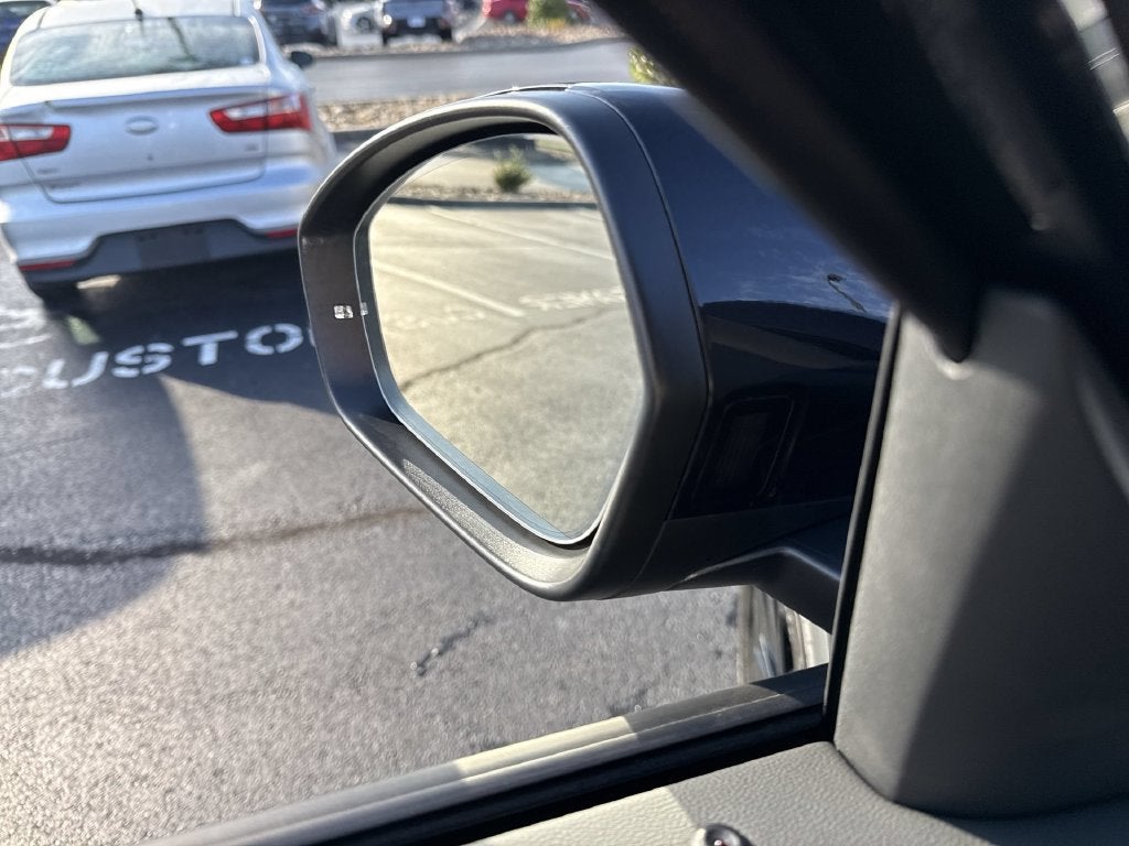 2027 Volkswagen Atlas SE w/Technology