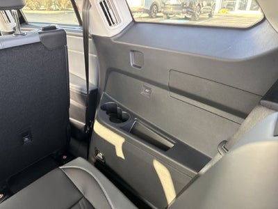2027 Volkswagen Atlas SE w/Technology