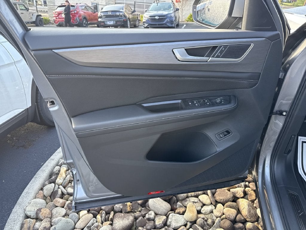 2026 Volkswagen Atlas Cross Sport SE w/Technology