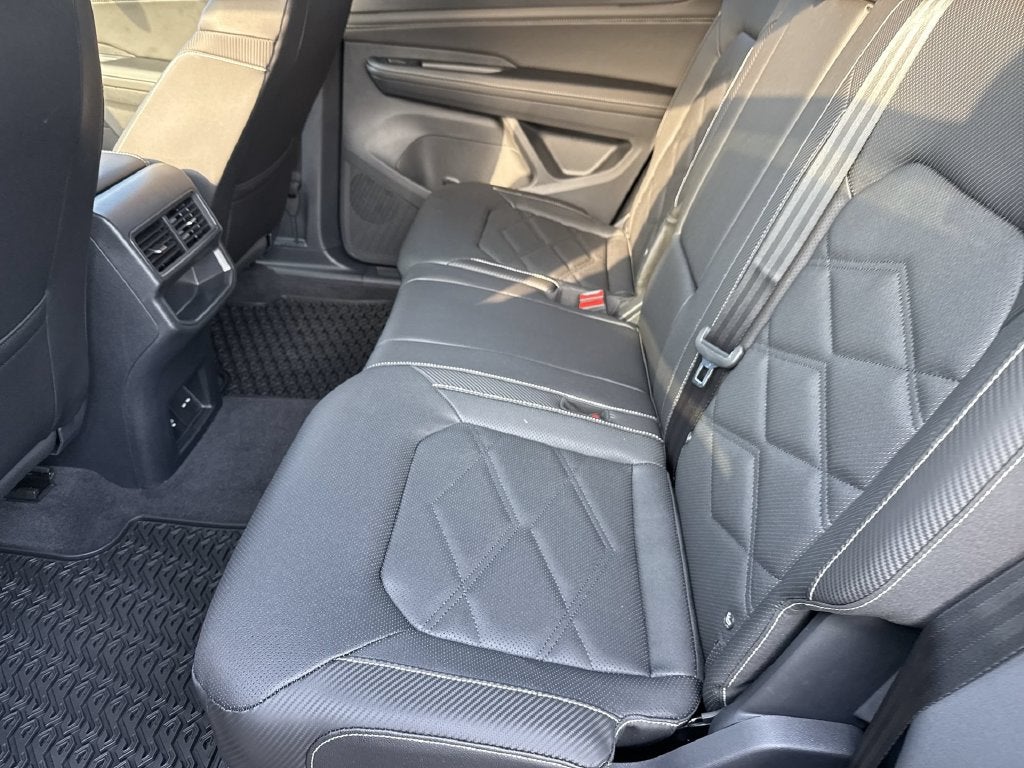 2026 Volkswagen Atlas Cross Sport SE w/Technology