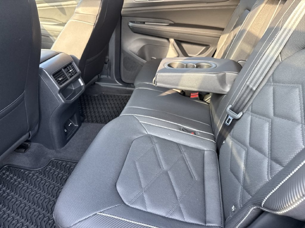 2026 Volkswagen Atlas Cross Sport SE w/Technology