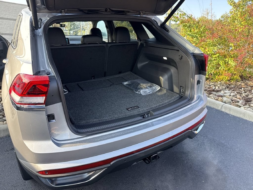 2026 Volkswagen Atlas Cross Sport SE w/Technology