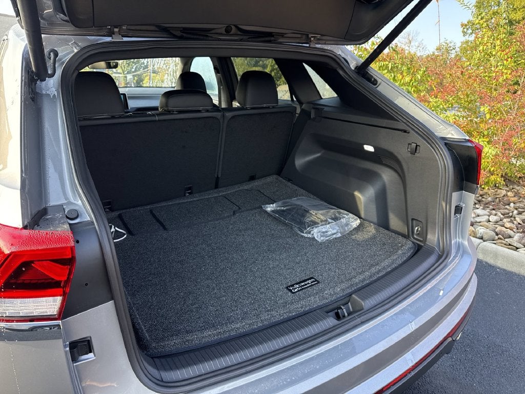 2026 Volkswagen Atlas Cross Sport SE w/Technology