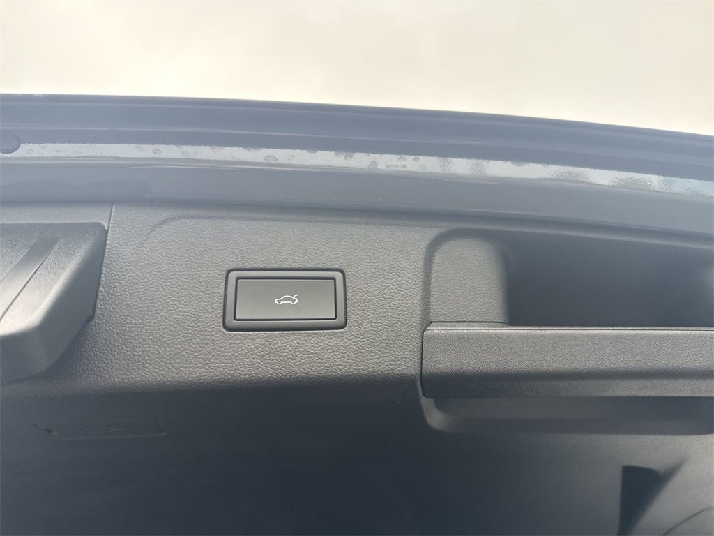 2026 Volkswagen Atlas 2.0T SE w/ Technology