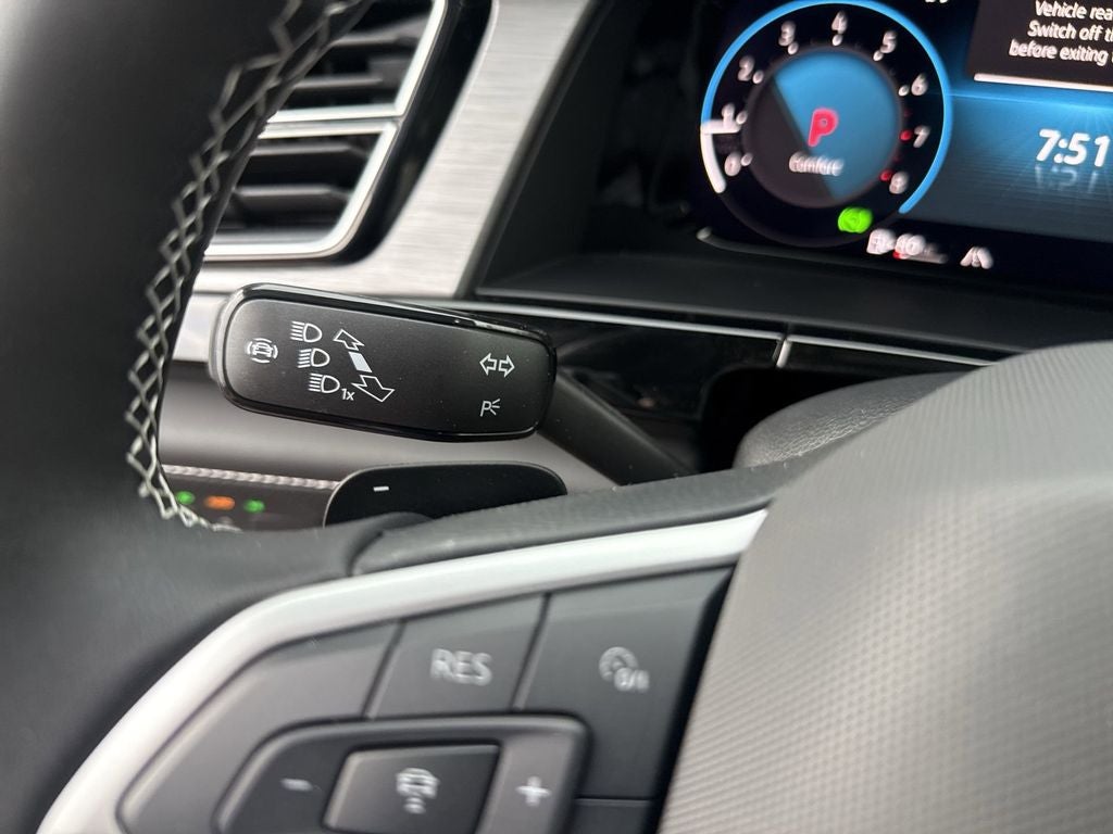 2026 Volkswagen Atlas Cross Sport 2.0T SE