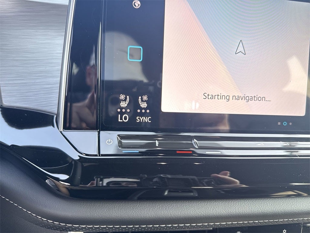 2025 Volkswagen Atlas Cross Sport 2.0T SE