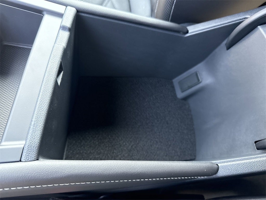 2025 Volkswagen Atlas Cross Sport 2.0T SE