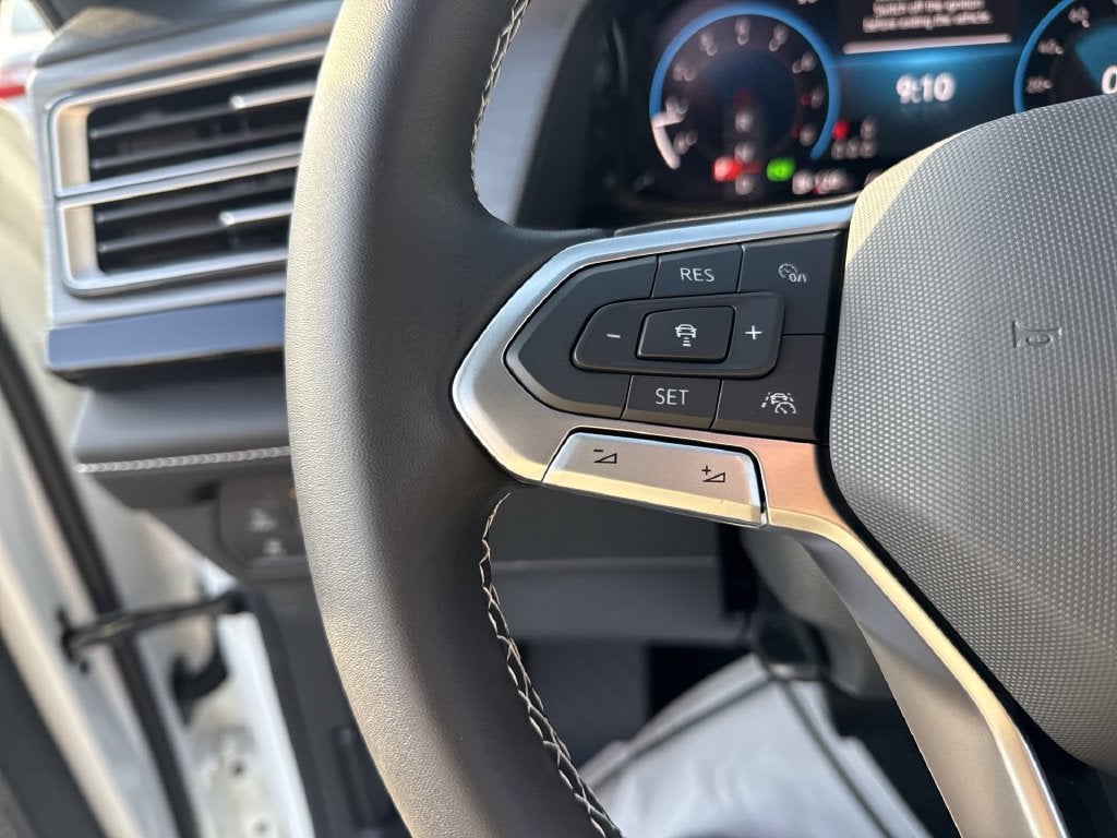 2026 Volkswagen Atlas Cross Sport SE w/Technology