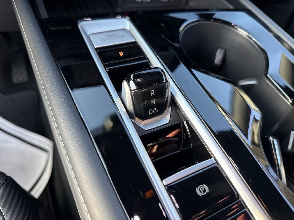 2026 Volkswagen Atlas Cross Sport SE w/Technology