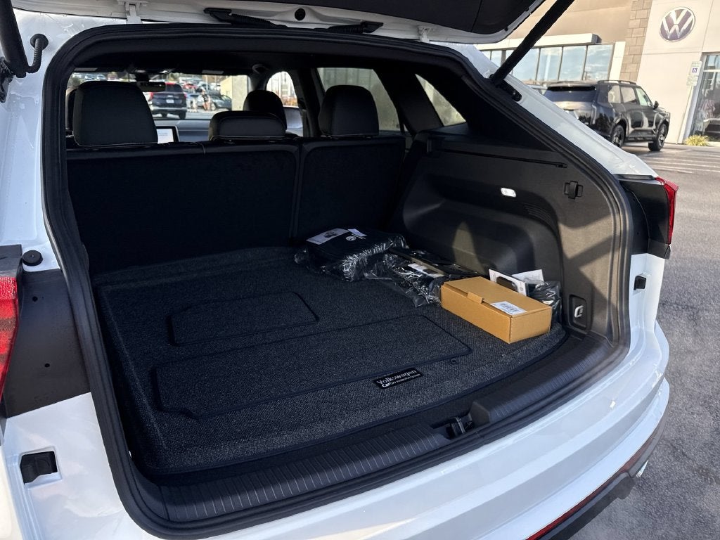 2026 Volkswagen Atlas Cross Sport SE w/Technology