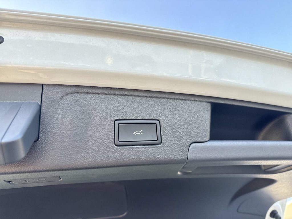 2026 Volkswagen Atlas Cross Sport SE w/Technology