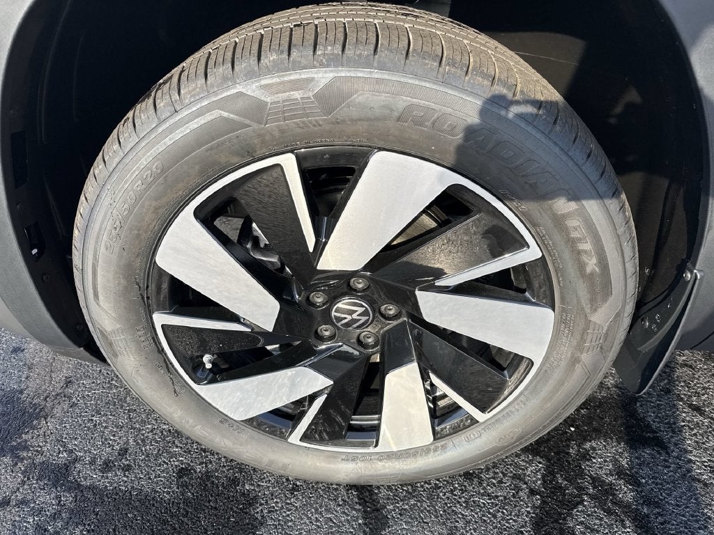 2026 Volkswagen Atlas Cross Sport SE w/Technology