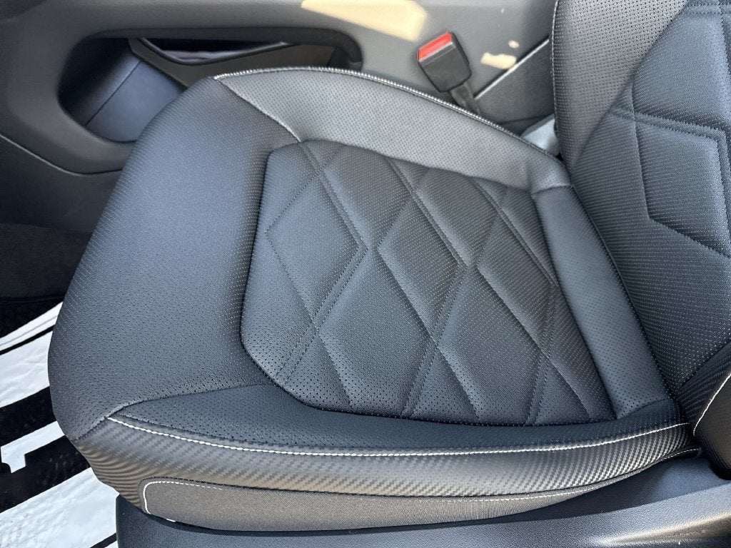2026 Volkswagen Atlas Cross Sport SE w/Technology