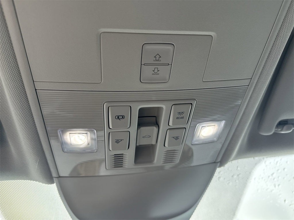 2025 Volkswagen Taos 1.5T SE Black