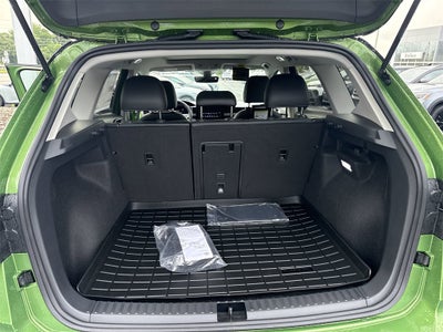 2025 Volkswagen Taos 1.5T SE Black