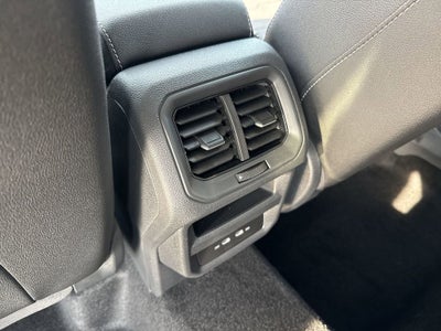 2026 Volkswagen Taos 1.5T SE Black