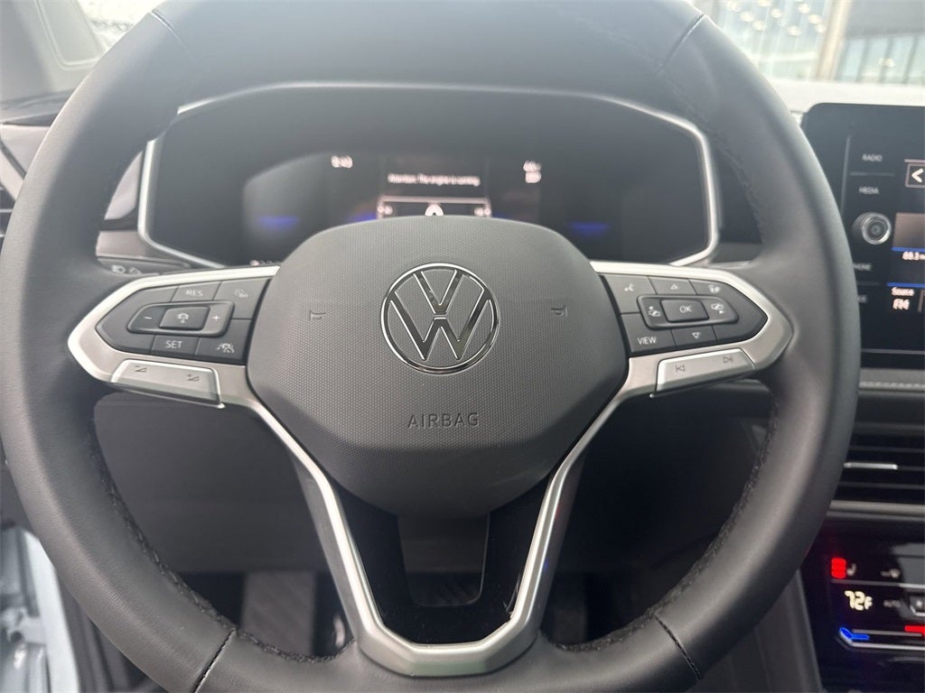 2026 Volkswagen Taos 1.5T SE Black