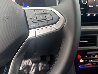 2026 Volkswagen Taos 1.5T SE Black