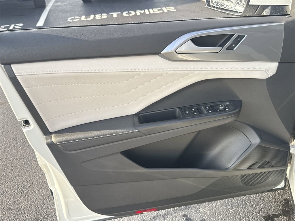 2025 Volkswagen Taos 1.5T SEL