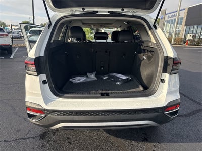 2025 Volkswagen Taos 1.5T SEL