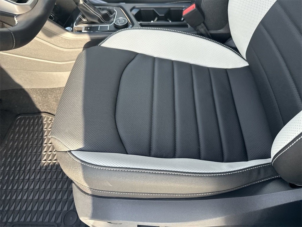 2025 Volkswagen Taos 1.5T SEL