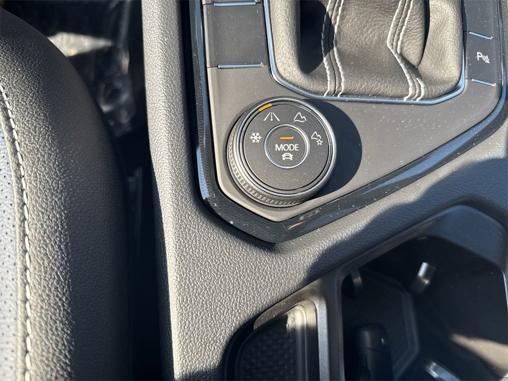 2025 Volkswagen Taos 1.5T SEL