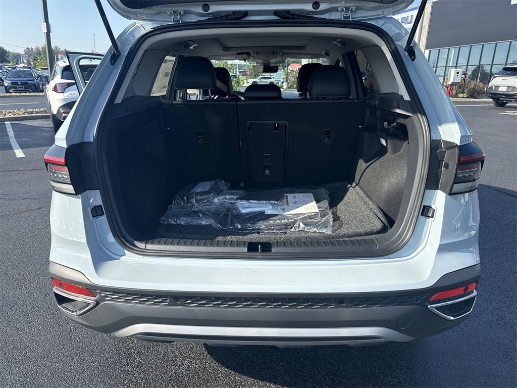 2025 Volkswagen Taos 1.5T SEL