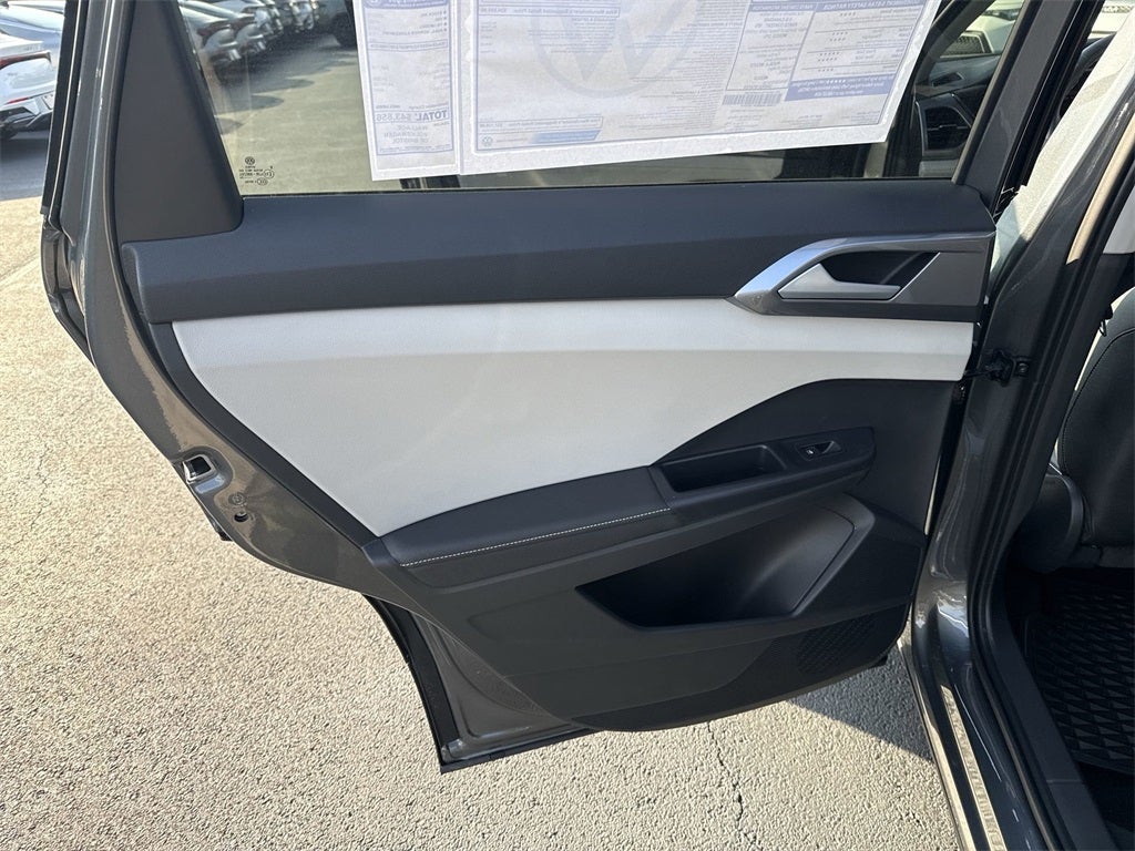 2025 Volkswagen Taos 1.5T SEL