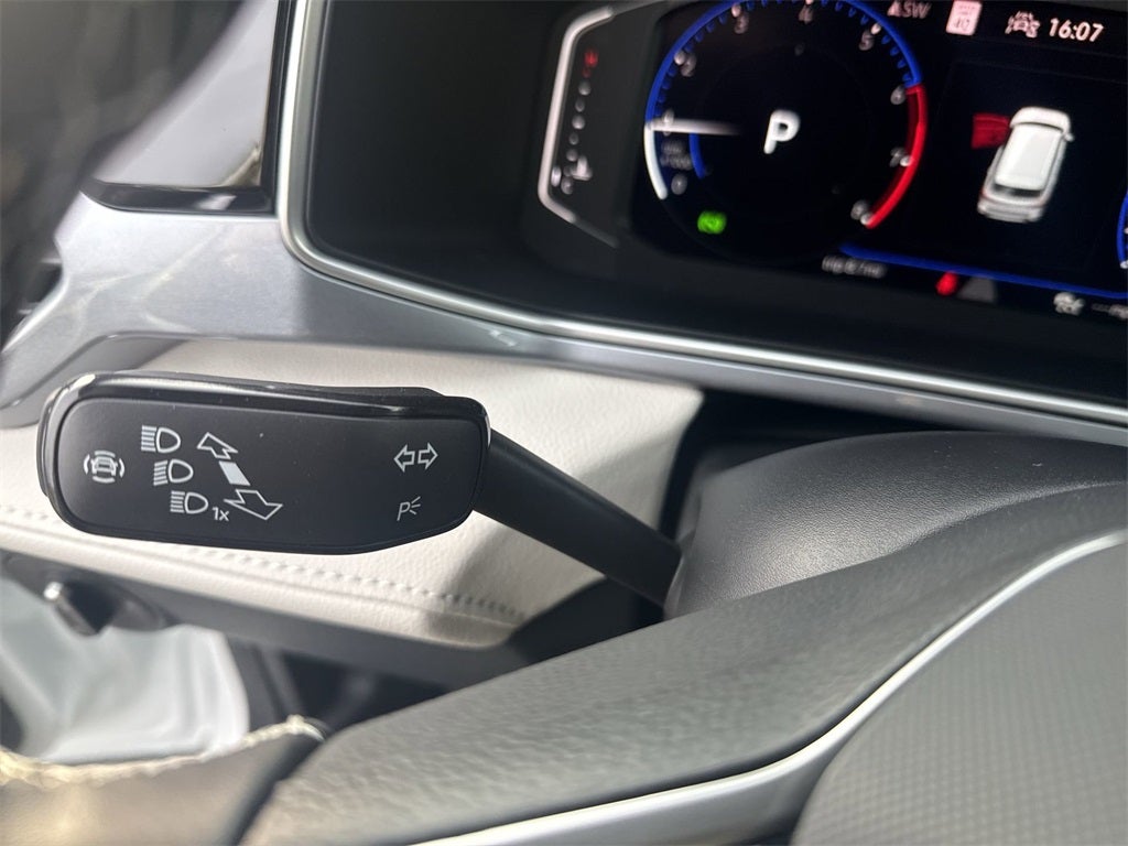 2026 Volkswagen Taos 1.5T SEL