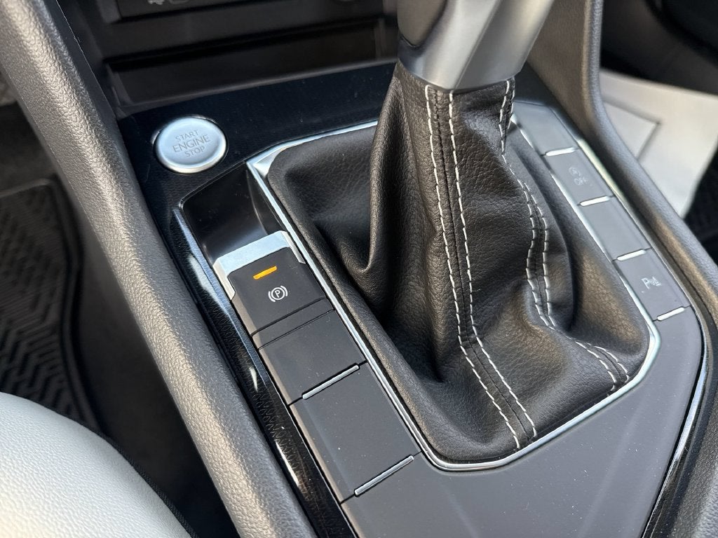 2027 Volkswagen Taos 1.5T SE