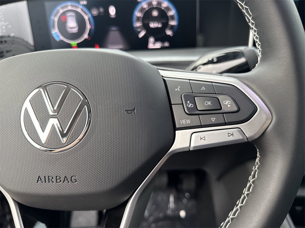 2025 Volkswagen Tiguan 2.0T SE